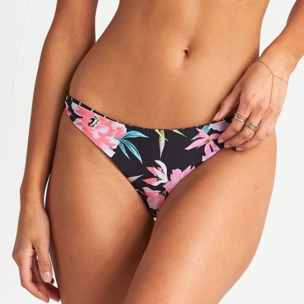 π₯Billabong tri reversible bikini.π₯ - Picture 7 of 7